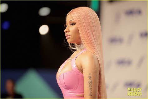 Nicki Minaj Wears Pink Latex Bodysuit To Mtv Vmas 2017 Photo 3946629 Nicki Minaj Photos