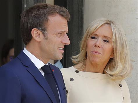 Emmanuel Macron Et Son épouse Ont Surpris Tout Le Monde En Faisant