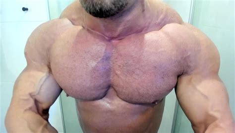Muscle Bodybuilder Extremely Strong Naked Thisvid Com