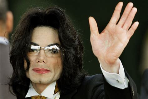 Escalofriantes Detalles De La Autopsia De Michael Jackson Revelan Que