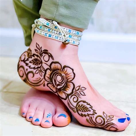 Top Pakistani Mehndi Designs For Feet Pakistani Foot Henna Designs My