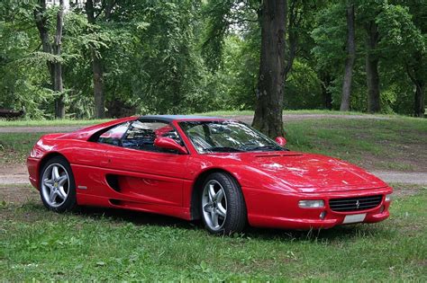 Caroline demands that bond stop the car due to the high rates of speed that he was driving. RACING CIGALO: FERRARI 355 GTS