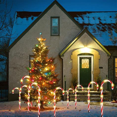 21 Best Outdoor Christmas Decorations