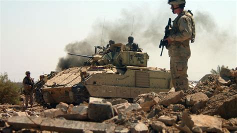 Wallpaper M A Bradley Fighting Vehicle Iraq U S Army Military