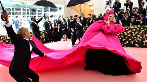 10 ways to get invited to the met gala next year