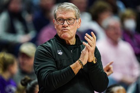 Uconn Womens Coach Geno Auriemma Overtakes Coach K For No 2 Spot On College Basketball Wins List