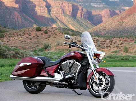 Write a review and rate the 2010 victory cross roads™. 2011 Victory Cross Roads - Moto.ZombDrive.COM