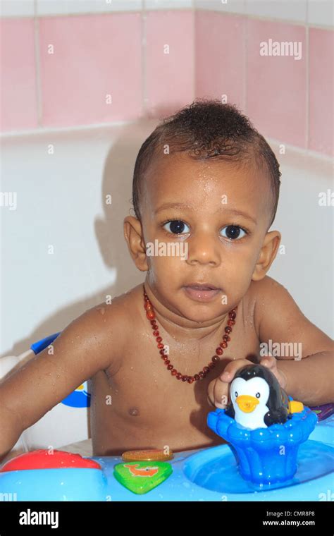 Month Old Baby Boy Bath Hi Res Stock Photography And Images Alamy