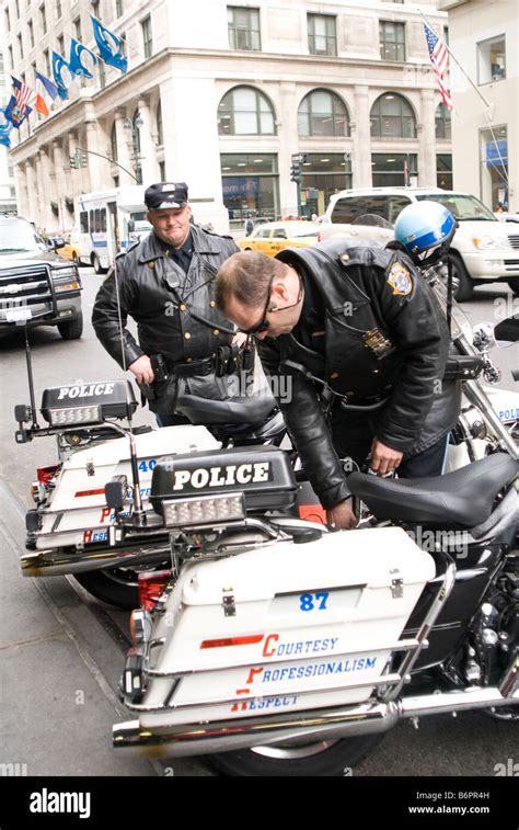 Nypd New York City Motorcycle Cops Manhattan Stock Photo 21399409