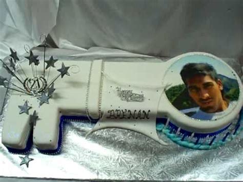 The farmyard cake is my favorite! GURU CHEF ROHAN CREATES A 21ST BIRTHDAY KEY SHAPED CAKE - YouTube