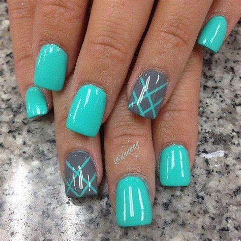 Diying a color block design like this for your next manicure is surprisingly easy. 14 spring nails in teal color that you can copy ...