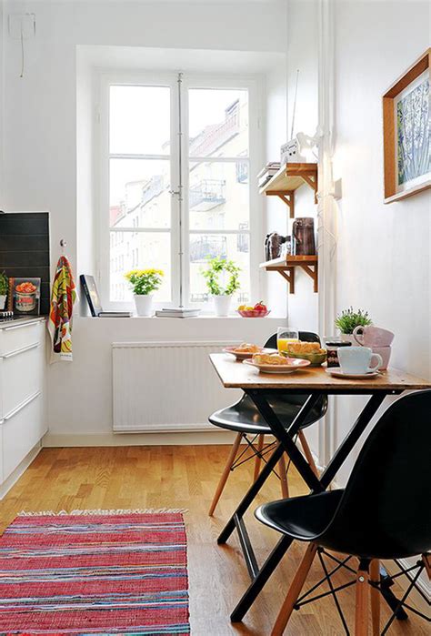 Below we see both color and metallic shine in an airy kitchen that celebrates contemporary design. 25 Cozy And Minimalist Scandinavian Kitchen Ideas | Home ...