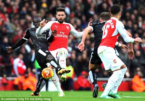 Arsenal 2 1 Leicester Result Danny Welbeck Scores Last Gasp Winner In