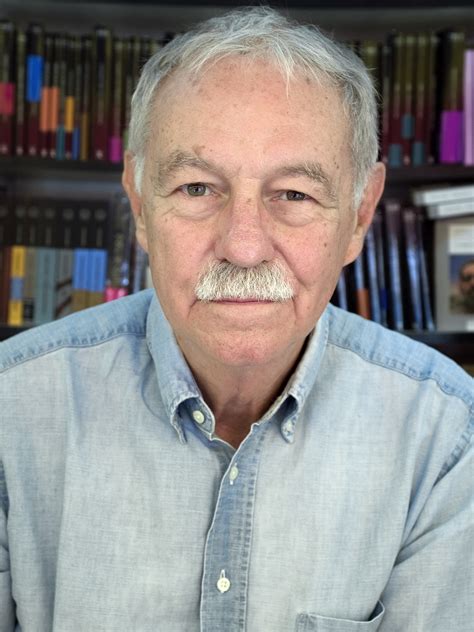 Eduardo Mendoza Galardonado Con El Premio Cervantes 2016 Librerías