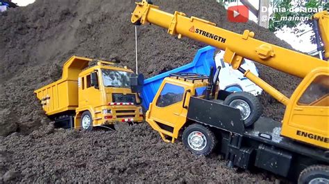 Evakuasi Truk Tertimbun Di Tambang Pasir Saat Longsor Crane Excavator