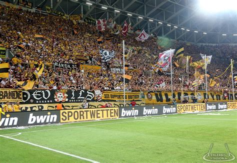 Use custom templates to tell the right story for your business. SG Dynamo Dresden vs MSV Duisburg 06.08.2018 | Spiele ...