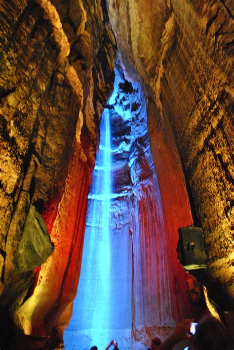 Ruby Falls In Chattanoogatn Nature Photographs Around The Worlds