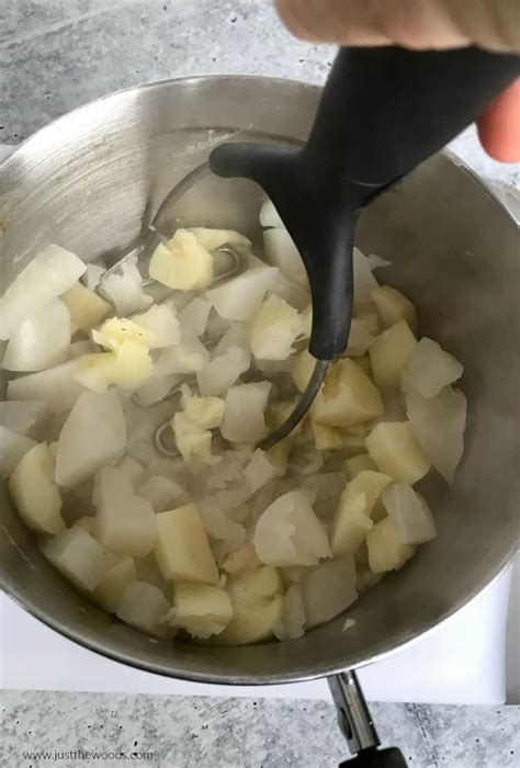How To Make Super Healthy Turnip And Parsnip Mash