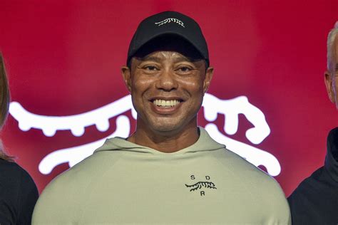 Tiger Woods Creates Sunday Red Brand After Nike Split