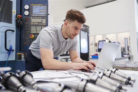 10 Tips to Get a High-Paying Senior CNC Programmer Position