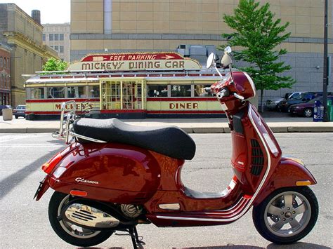 Vespa Vespa Gts 250ie Motozombdrivecom