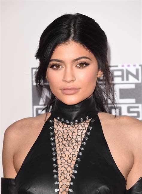 Kylie Jenners Lip Kits Sold Out In One Minute Reportedly — Sorry World