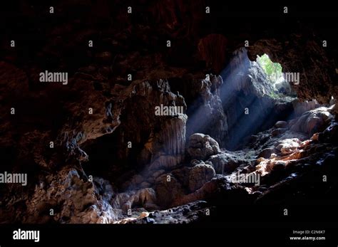 Rays Of Light In Cave High Resolution Stock Photography And Images Alamy