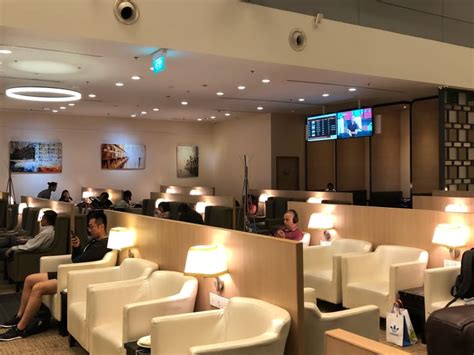 Sin Sats Premier Lounge Reviews And Photos Terminal 3 Singapore