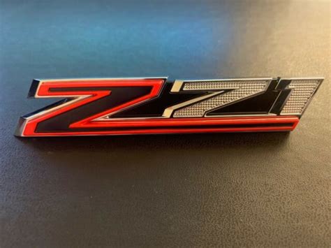 2019 2020 Chevrolet New Generation Silverado Z71 Grille Emblem Oem Gm