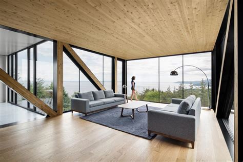 An Amazing Modern Chalet With 360 Degree Views In Quebec