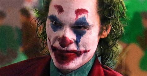 Resensi Film Joker 2019 Sketsa