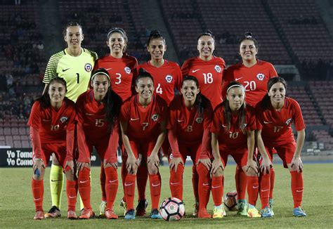 Discover more posts about seleccion chilena. Selección chilena de fútbol femenino arrasó con Perú por 12 goles a 0