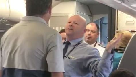 American Airlines Flight Attendant To Angry Passenger Hit Me Chicago Sun Times