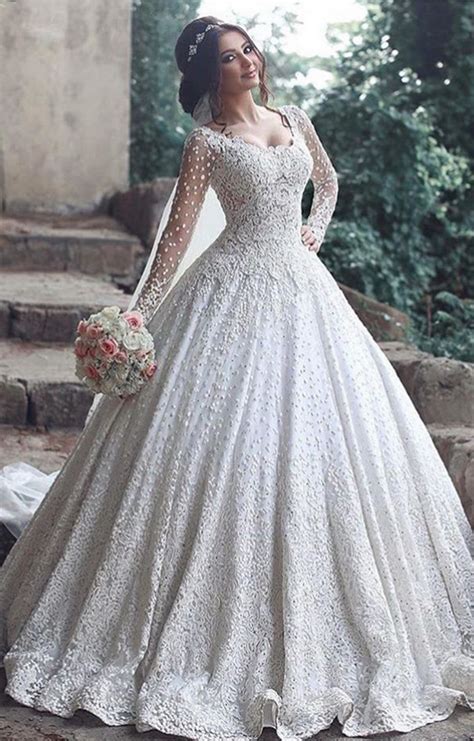 Beautiful Long Sleeve Lace Wedding Dress Ball Gown Floor Length Bridal