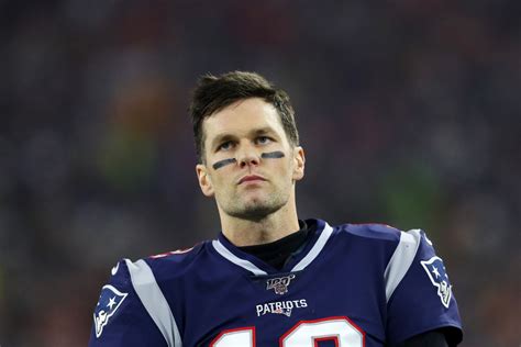 Tom brady was born on august 3, 1977 in san mateo, california, to galynn patricia (johnson) and thomas edward brady, who owns a financial planning business. Here's Why Tom Brady Hasn't Signed for the Tampa Bay ...