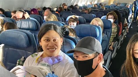 Woman Who Didnt Know She Was Pregnant Gives Birth On A Flight To Hawaii Laptrinhx News