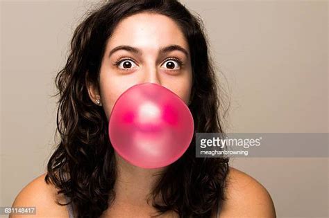 Bubble Of Chewing Gum Stock Fotos Und Bilder Getty Images