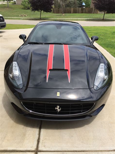 Chrome magenta w/black 'cal custom' on windshield w/yellow rr's: Custom Ferrari California | Ferrari california, Ferrari, Sports car
