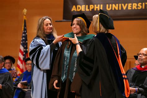 2016 Commencement Adelphi University