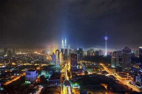 The city of kuala lumpur, popularly named k l, has the last decade become one of the most vital cities in asia. Kuala Lumpur Skyline at Night | Kuala Lumpur City with KL ...