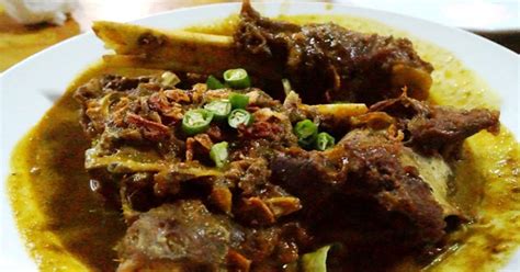Memasak kari kikil kaki kambing di belanda merupakan tantangan tersendiri karena tidak mudah mendapatkan kikil kambing di toko daging halal. Resep Tengkleng Kaki Kambing - Besar