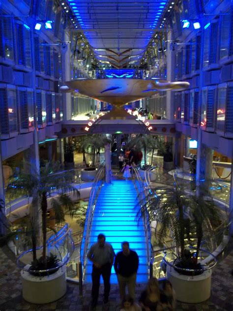 Independence of the seas has five types of cabins: What we found out: Royal Caribbean Independence Of The ...