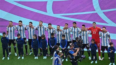El Gesto De La Selección Argentina Durante El Himno En El Debut Ante Arabia Saudita Del Mundial