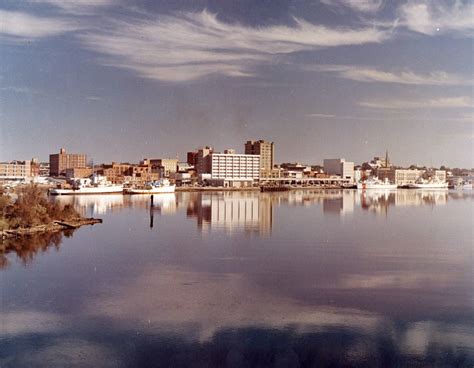 Phc68177 Wilmington Nc C 1974 Color Waterfront View Flickr