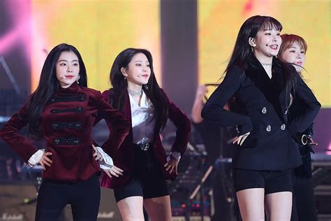 K Pop Girl Group Red Velvet Releases Cookie Jar Music Video Ahe