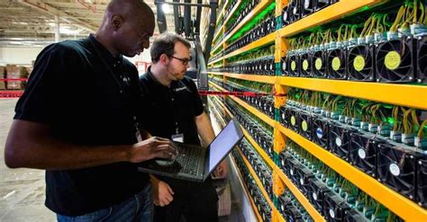 We ensure the stable and effective mining to all miners to quickly made us become one of the world's leading bitcoin cloud. Bitcoin to 16000 | Blockchain, Bitcoin mining, What is bitcoin mining