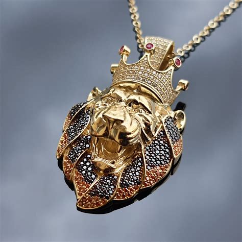 14k Solid Gold Lion King Pendant Lion Head Necklace 14k Gold Etsy Uk