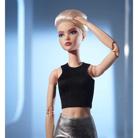 Mattel Barbie Signature Looks 08 Doll Tall Blonde Pixie Cut Fully