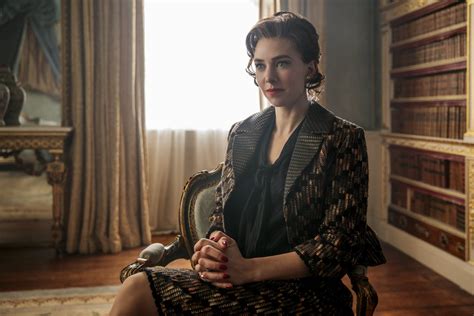 Download Vanessa Kirby Tv Show The Crown 4k Ultra Hd Wallpaper