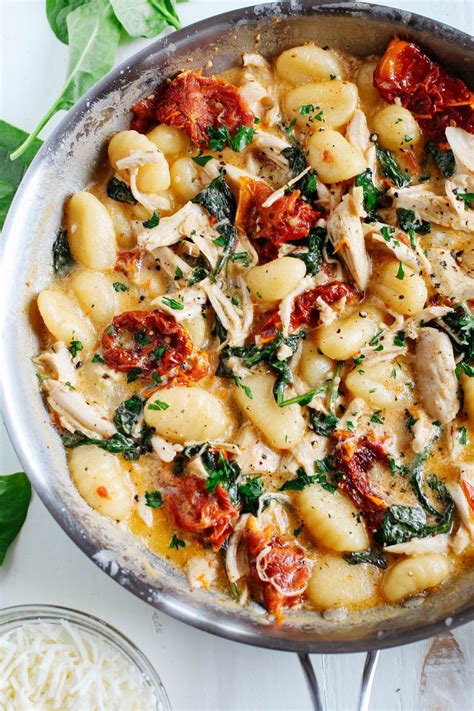 One Skillet Sun Dried Tomato Chicken And Gnocchi Eat Yourself Skinny